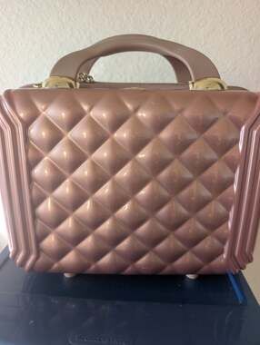 Triforce Elite performance Travelwear Hardside Beauty Pink W. Gold w/ Mirror